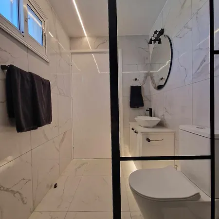 Modern House In Touristic Pyla - Oroklini! Σπίτι διακοπών