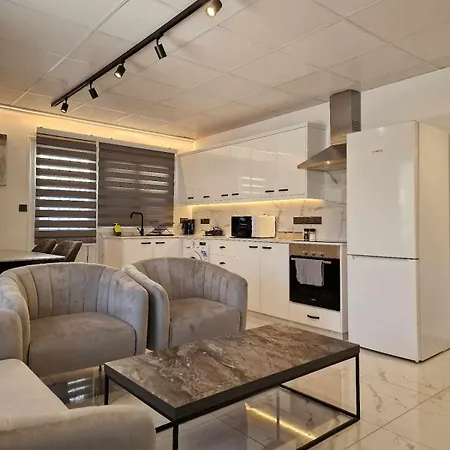 Case de vacanță Modern House In Touristic Pyla - Oroklini!