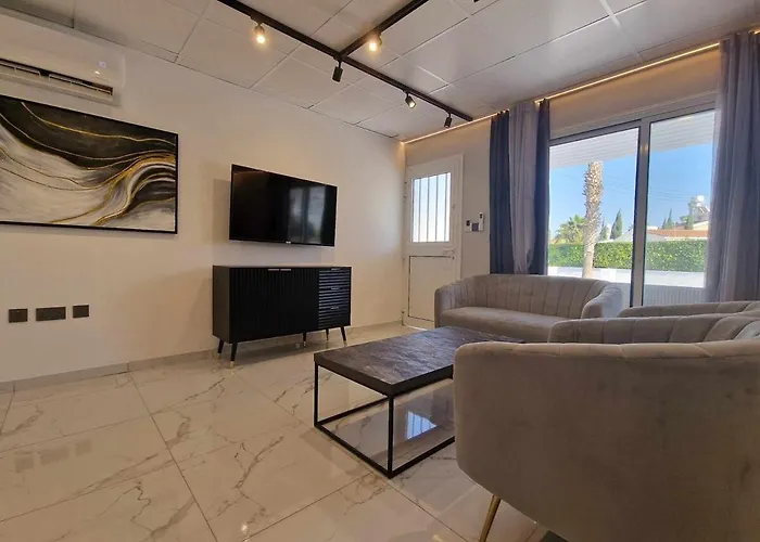 Holiday home Modern House In Touristic Pyla - Oroklini! *