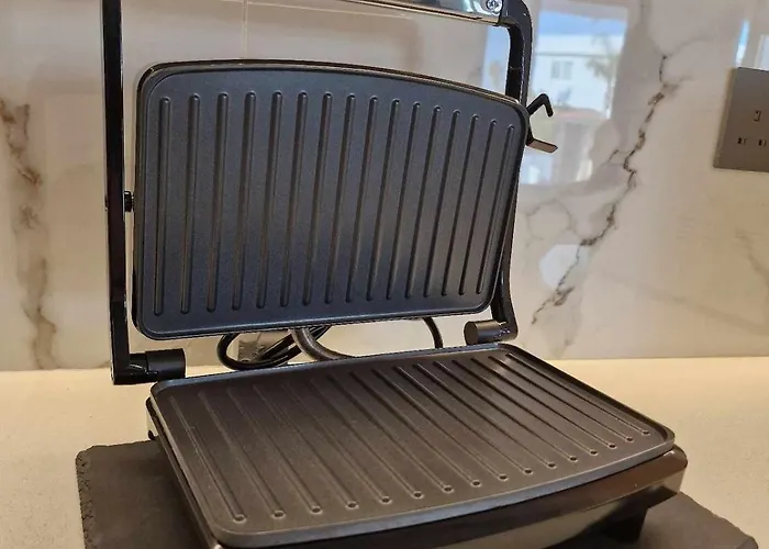 Modern House In Touristic Pyla - Oroklini! *